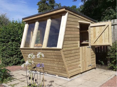 Premium greenhouses &amp; potting sheds in Falkirk, Stirling &amp; Alloa